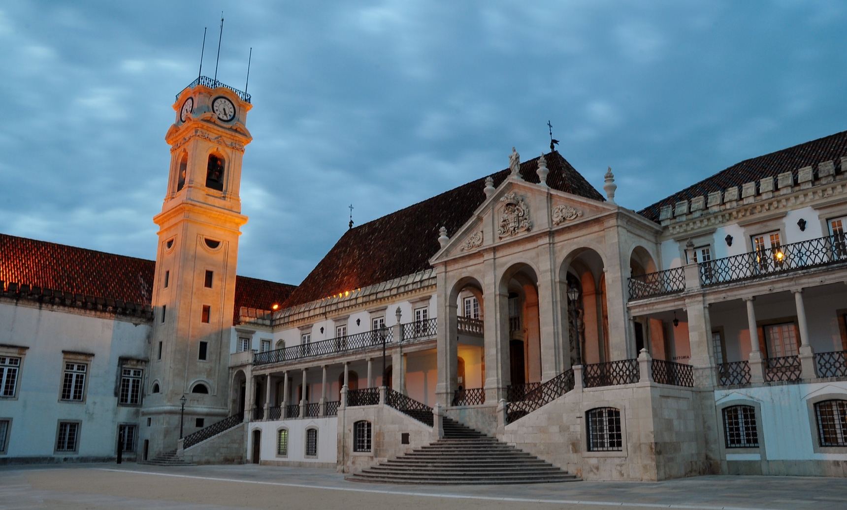 1448617511587_universidade_Coimbra.jpg