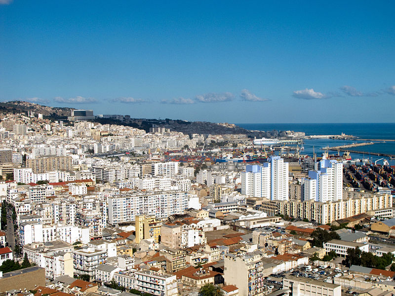 Particularidades do português e a sua convivência com as línguas  africanas