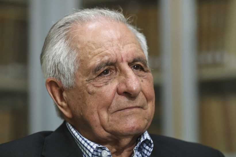 João Malaca Casteleiro (1936-2020), o apelido do realizador do filme 1917 as variáveis de assimptota e o regionalismo escolateira