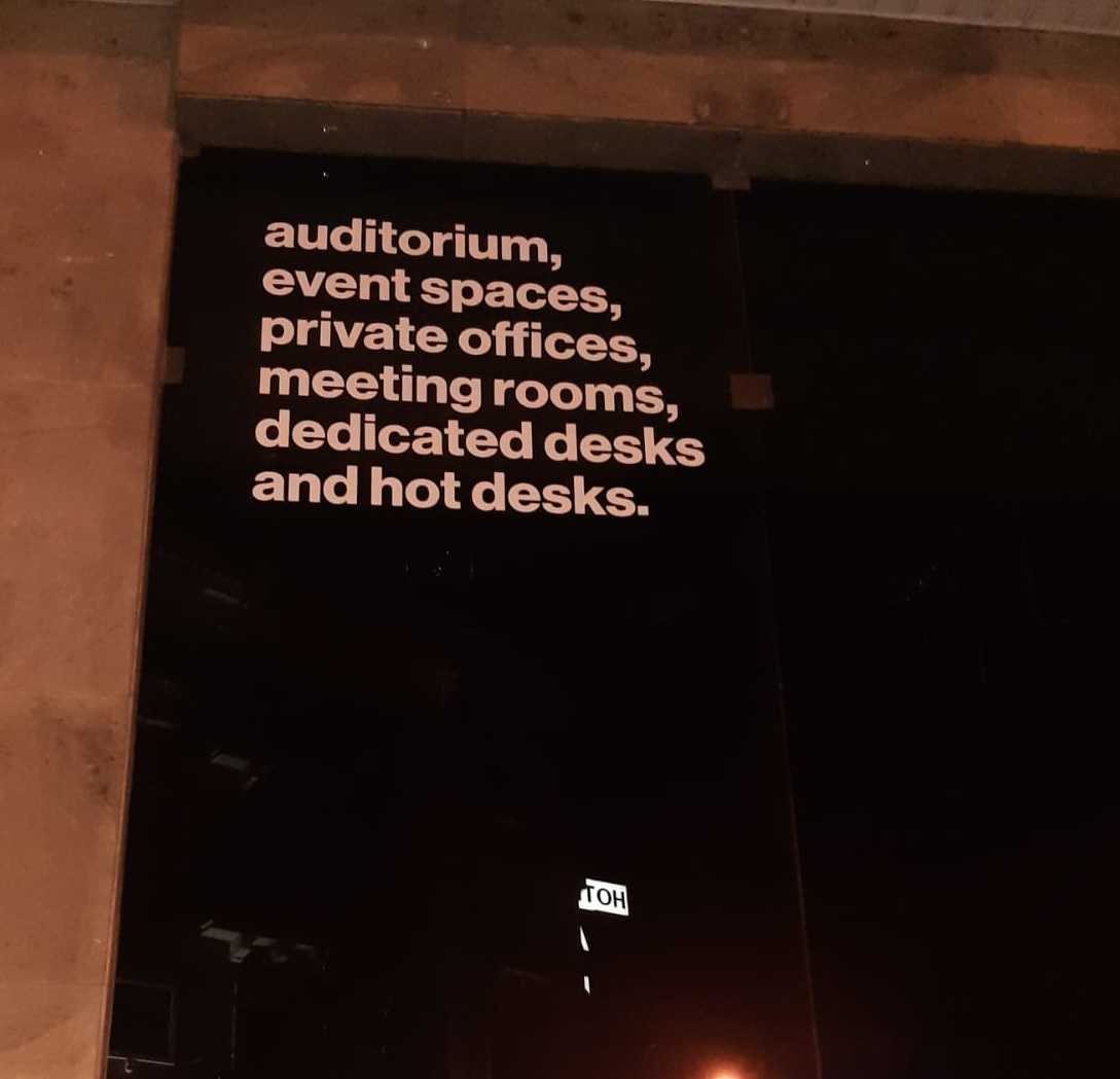 Portaria, <i>concierge</i>, <i>sky flat</i> e a Fintech House